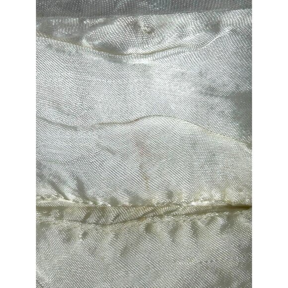 La Regale Hong Kong Vintage Kiss Clasp Beaded Evening Bag in Cream/White - Picture 5 of 6